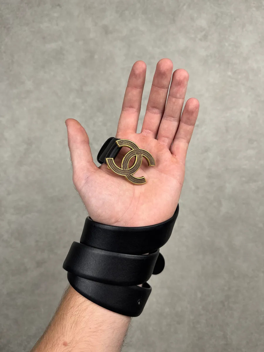 Chanel Black Leather CC Textured Buckle Belt AryTEaPO 1