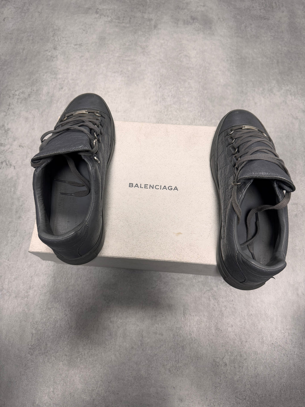 Balenciaga Arena Low Grey Cracked Leather Sneakers