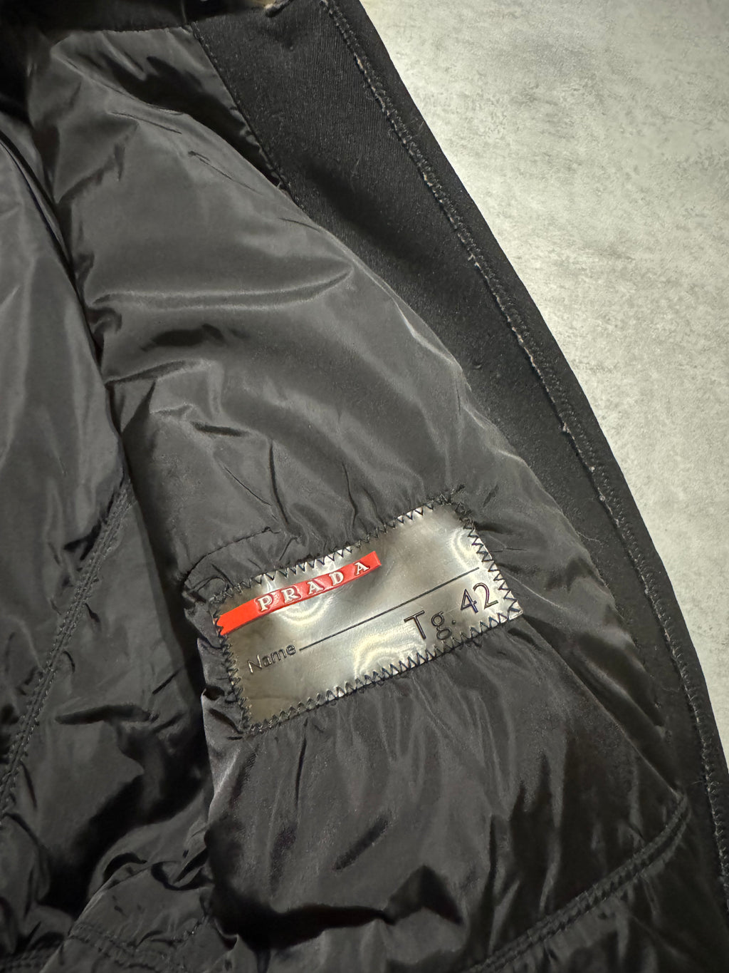 2000s Prada Cozy Elegant Fur Collar Jacket   (XS) - 4