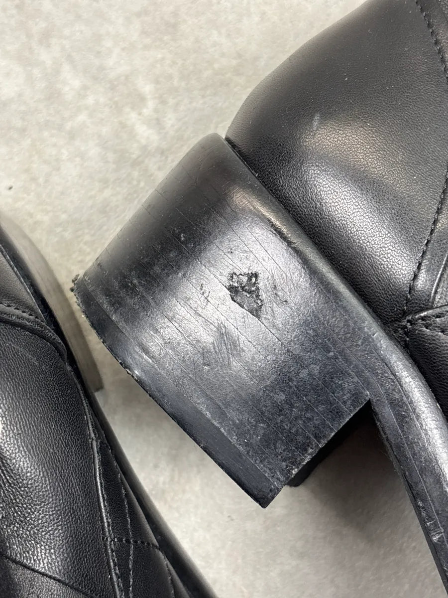 2000s Chanel Black Leather Quilted Pearl-Button Boots BzeFOjLM 10
