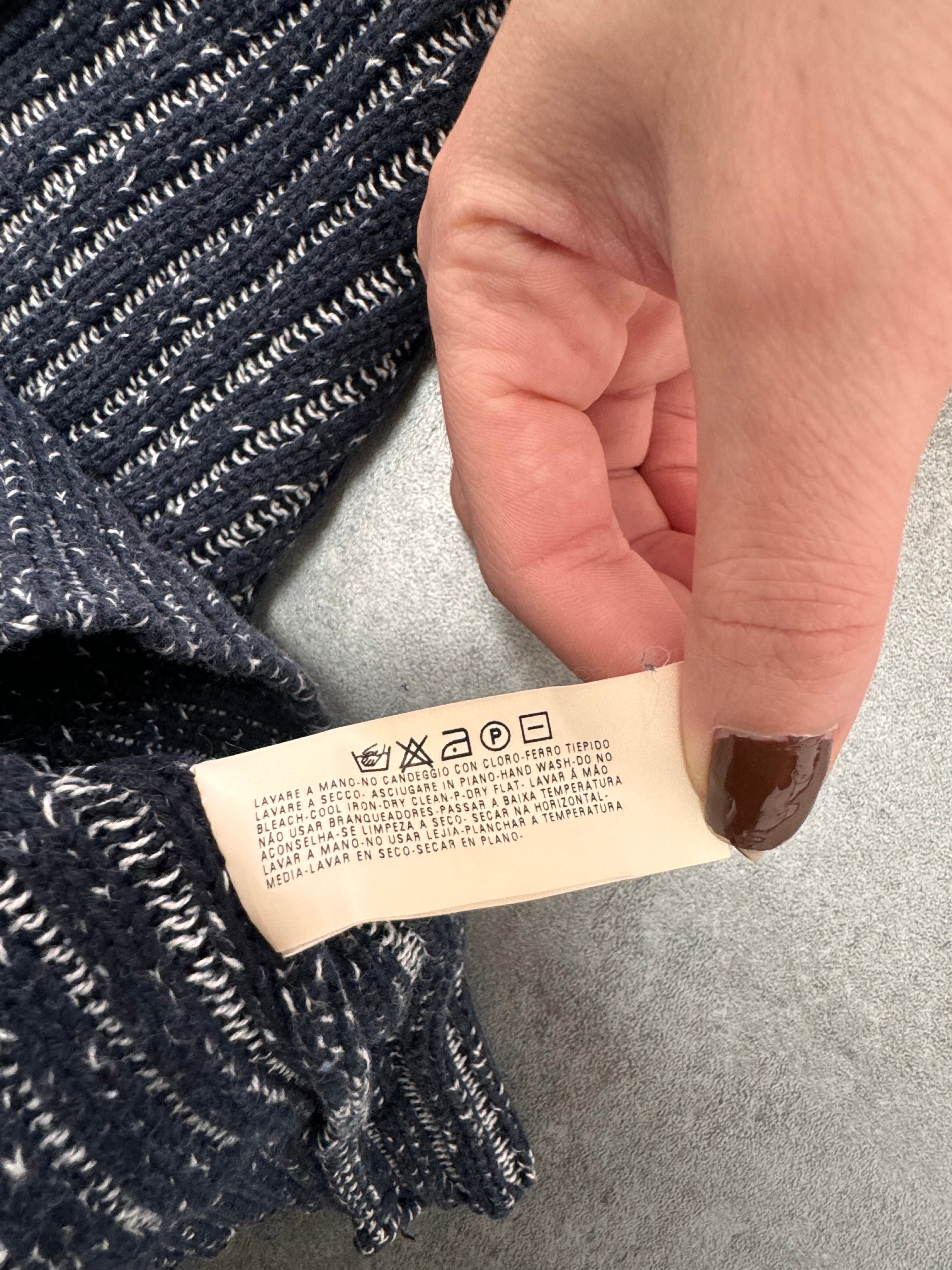 Armani Blue Knitted Buttoned Sweater (S/M)