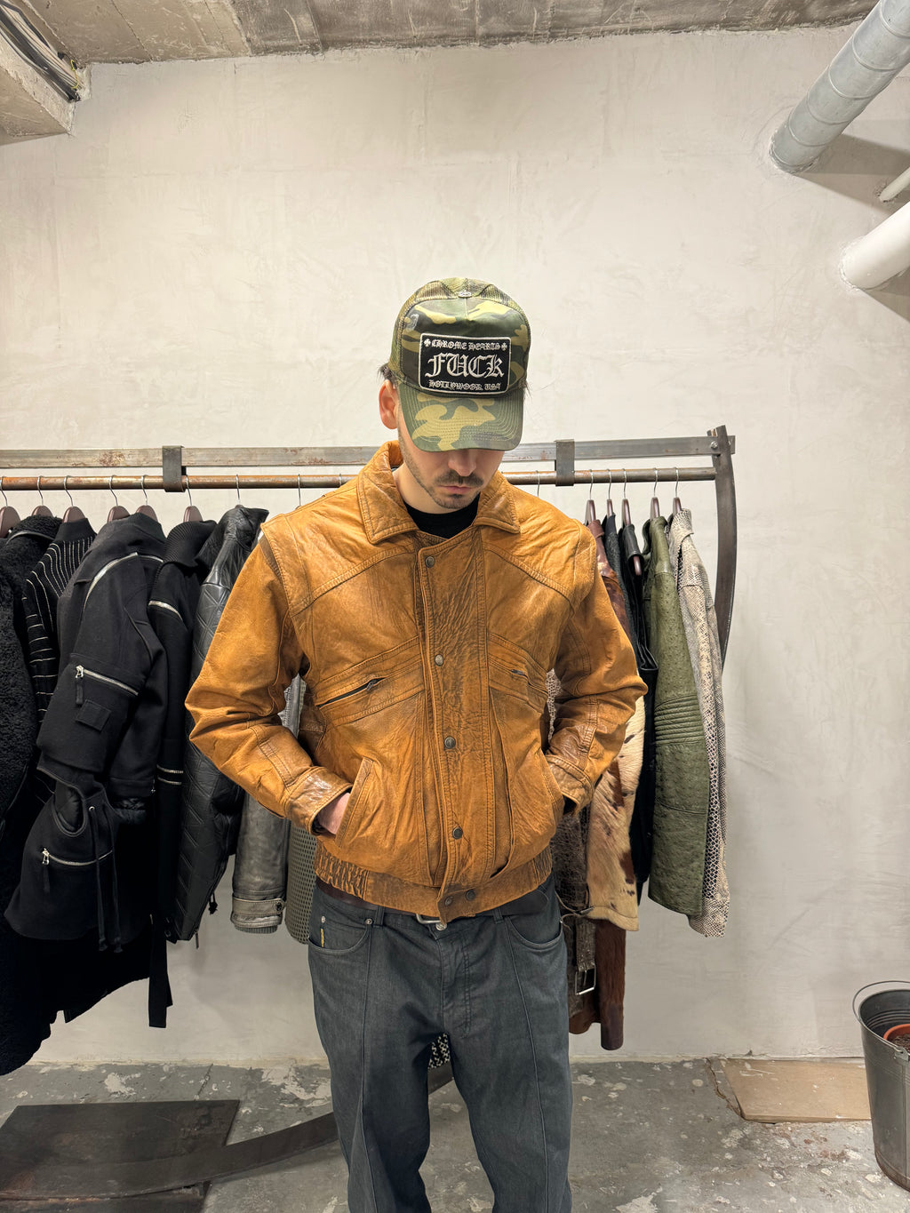 1990s Artisanal French Eroded Brown Leather Jacket with Detachable Sleeves (M) - 3