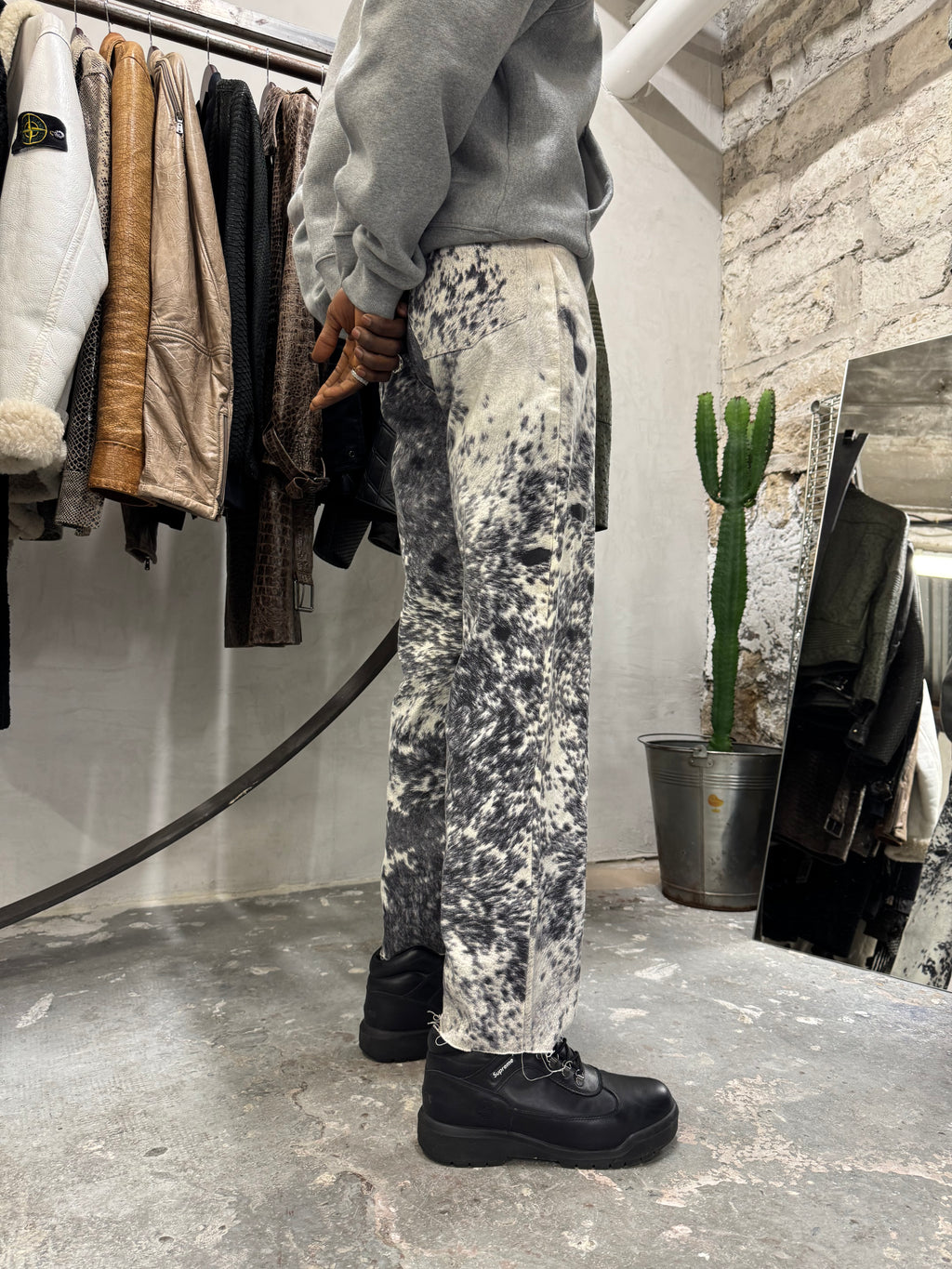 FW1999 Roberto Cavalli ファーリー カウプリント ムーブメント パンツ (XS)