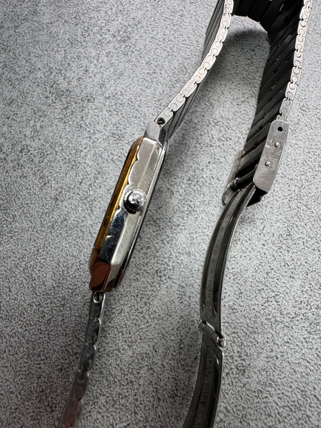 Jaeger-LeCoultre Stripes Golden Date Quartz Watch (OS)