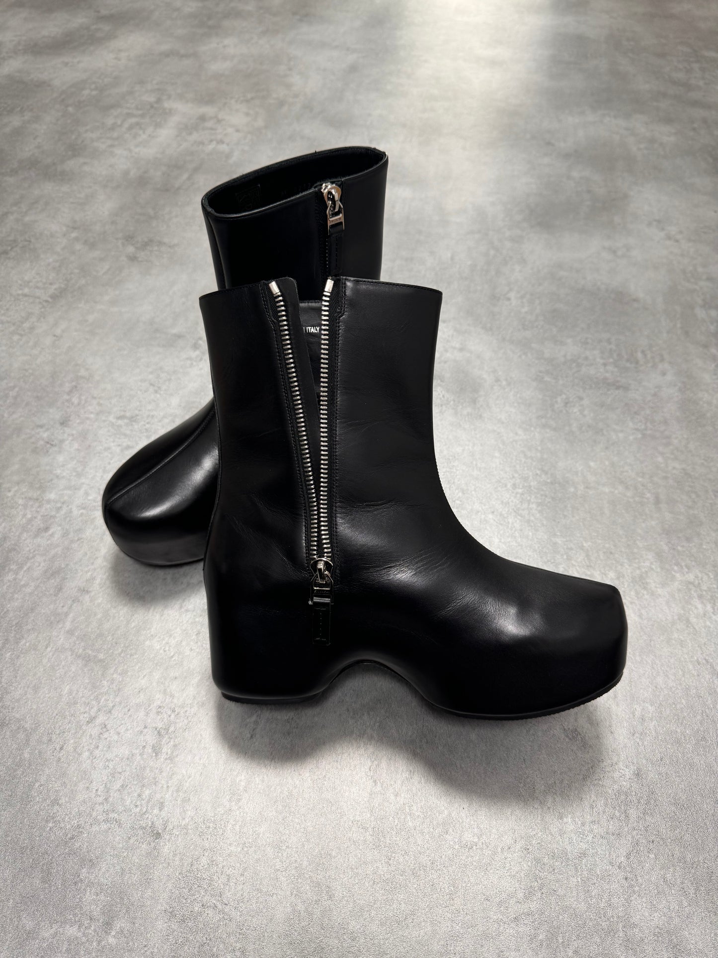 SS2022 Givenchy G Clog Black Calf Leather Boots (41eu/us8)