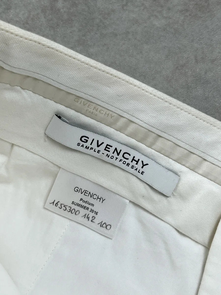 SS2016 Givenchy White Tailored Cozy Sample Shorts by Riccardo Tisci DgfdSISz 8