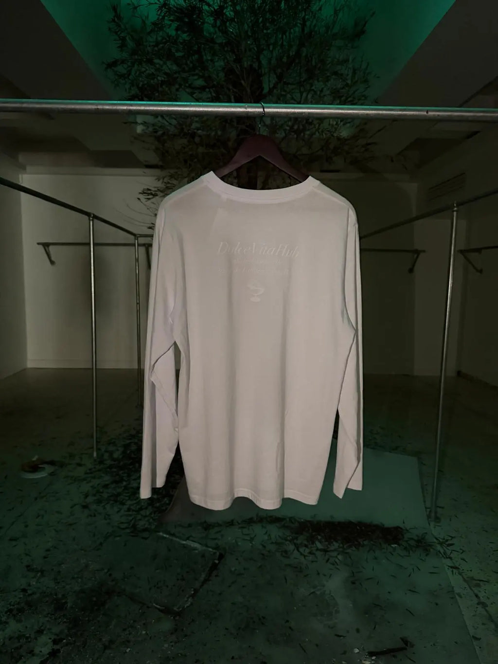 DolceVitaHub Arbre En Feu Collection Merch 1