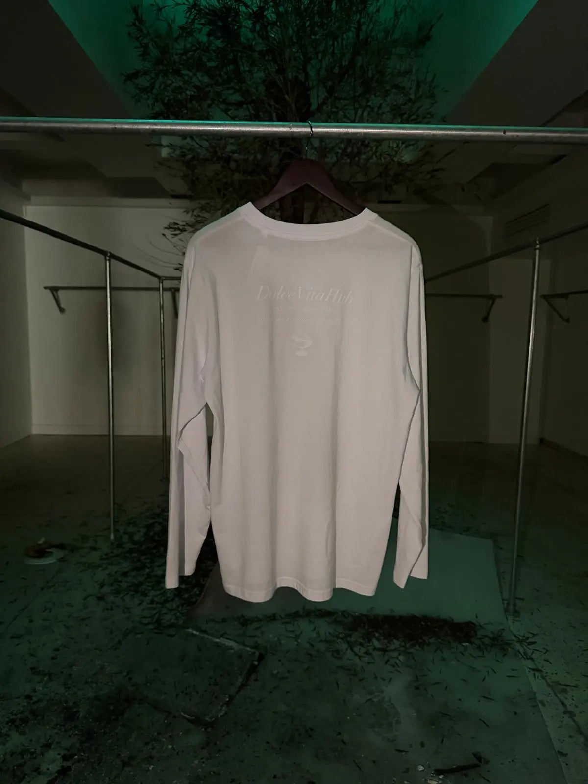 DolceVitaHub Arbre En Feu Collection Merch 1