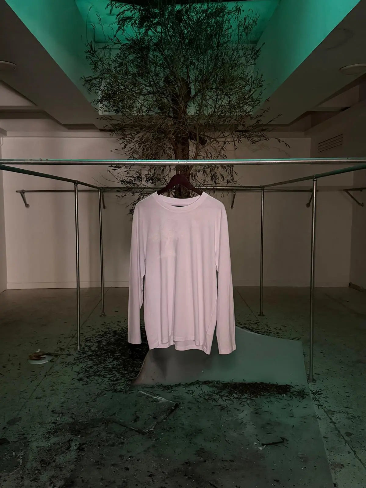 DolceVitaHub_Arbre_En_Feu_Merch_5