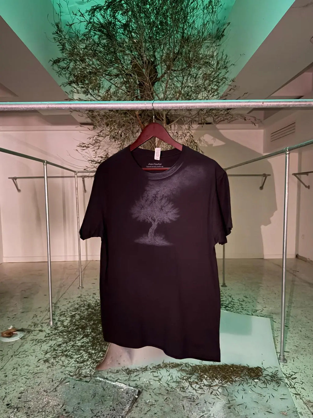 DolceVitaHub_Arbre_En_Feu_Merch_6