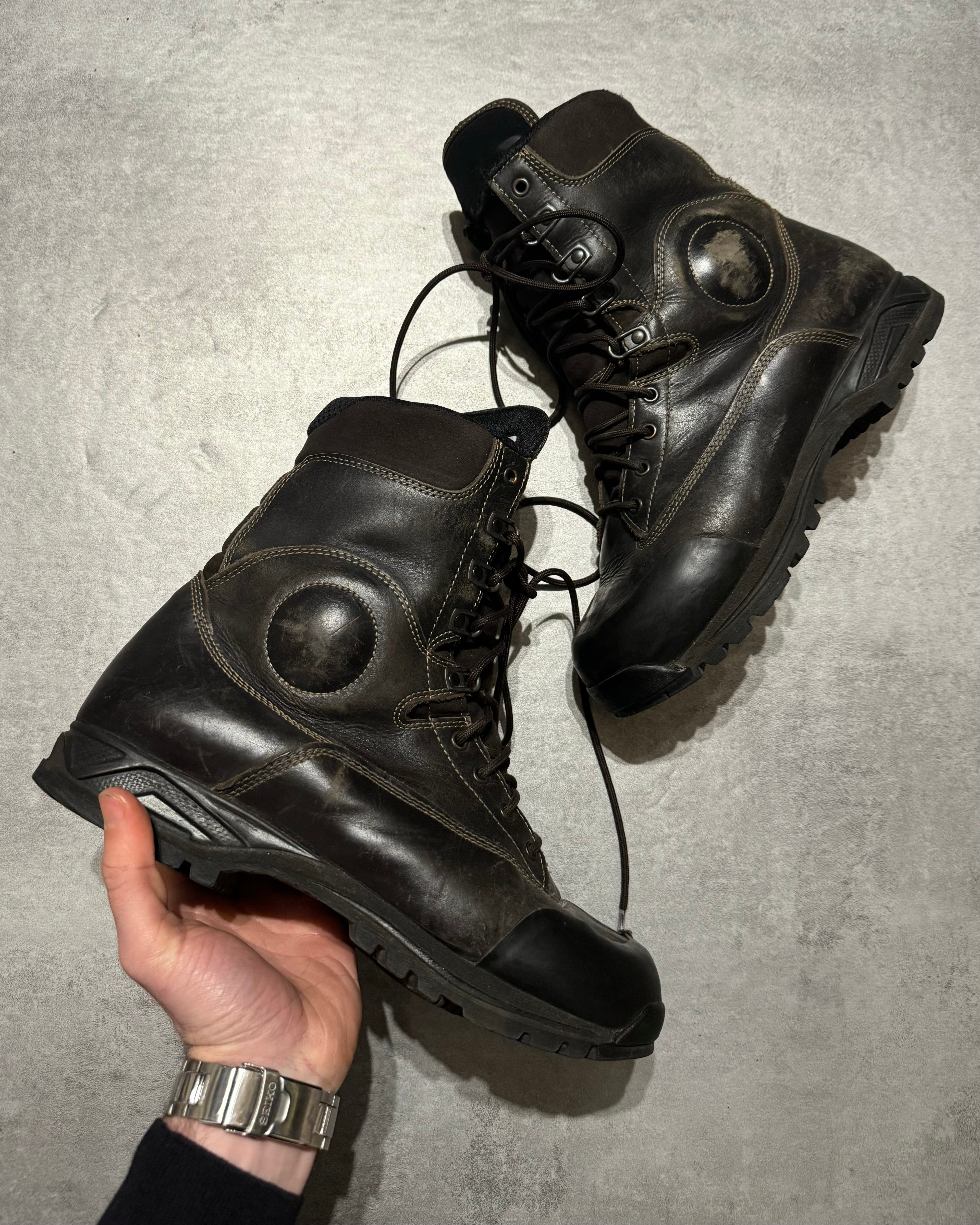 AW2019 Combat Brown Cozy Vibram Boots (45) - 1