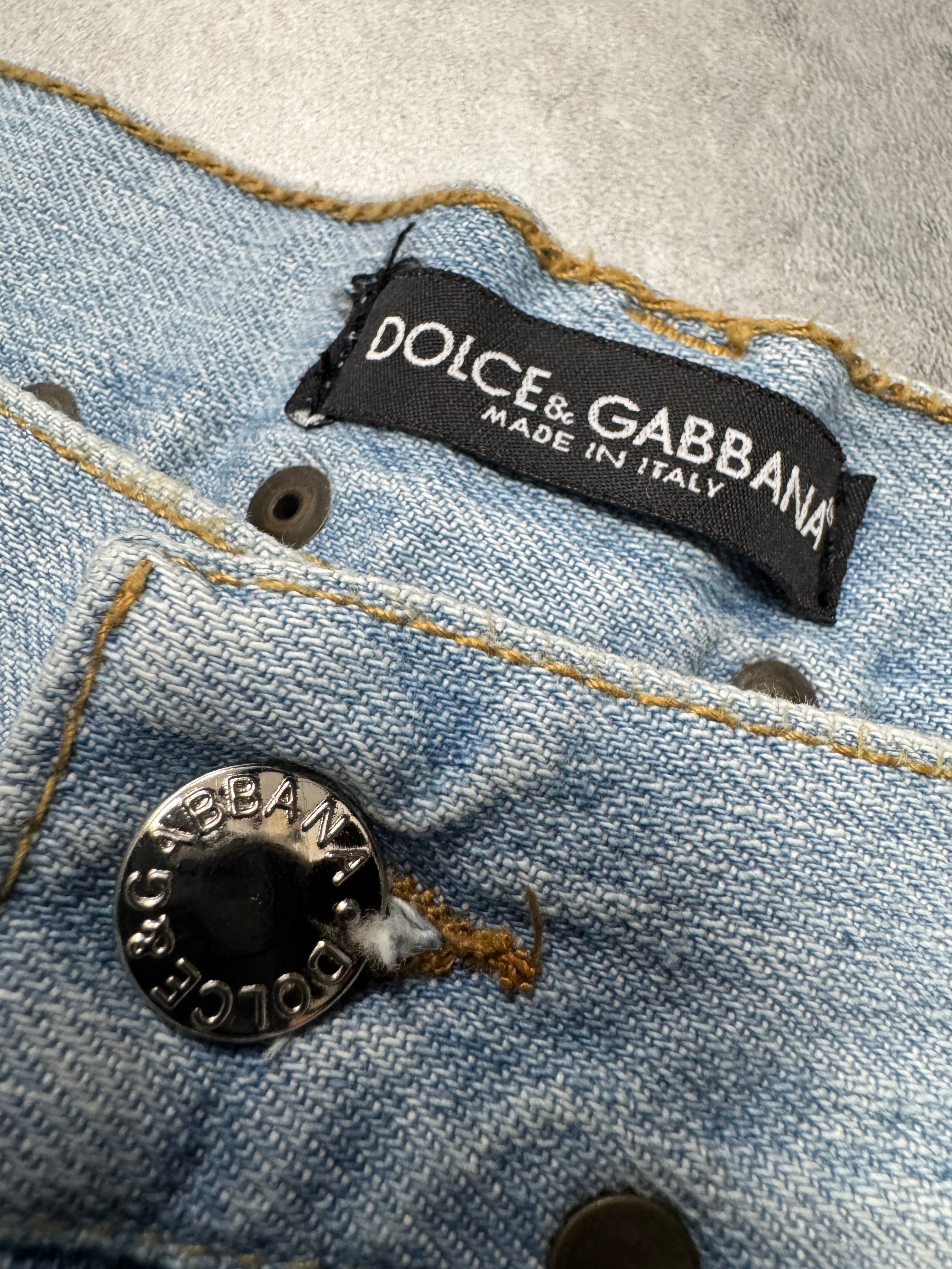 SS2006 Dolce & Gabbana Haiwai Honolulu Embroideries Distressed Denim Jeans