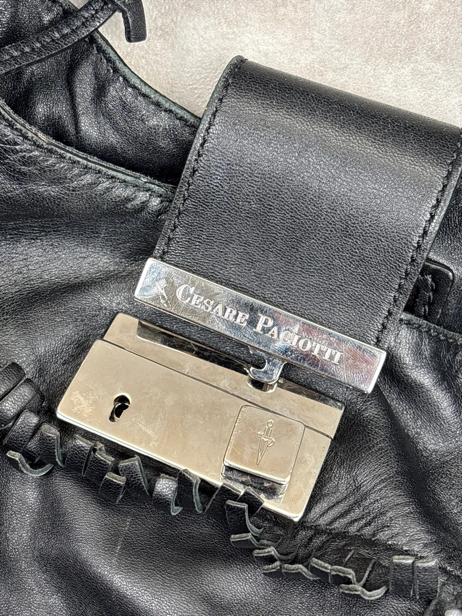 Cesare Paciotti Black Leather Fringe Logo Lock Shoulder Bag EBdxYzFL 14