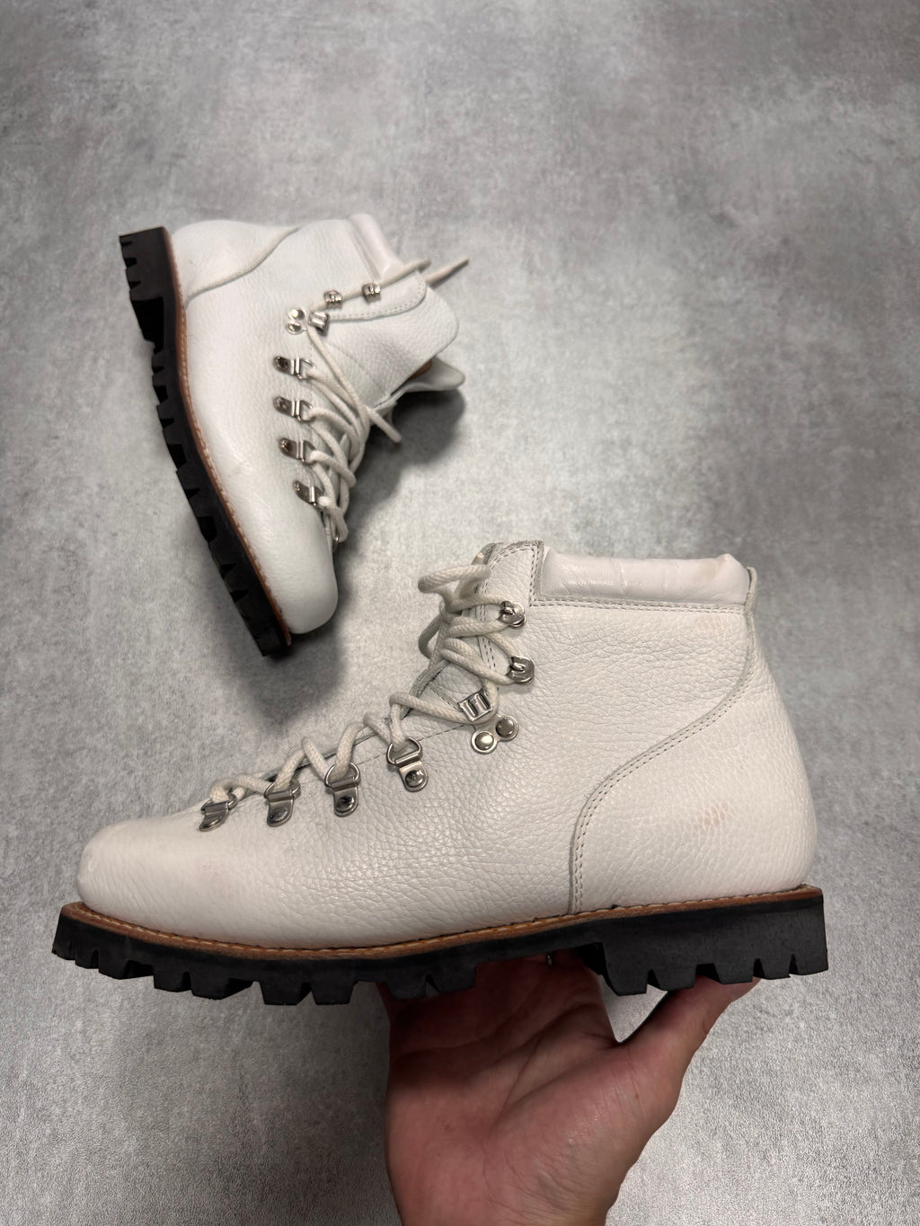 Paraboot Avoriaz Hiking White Grained Leather Boots