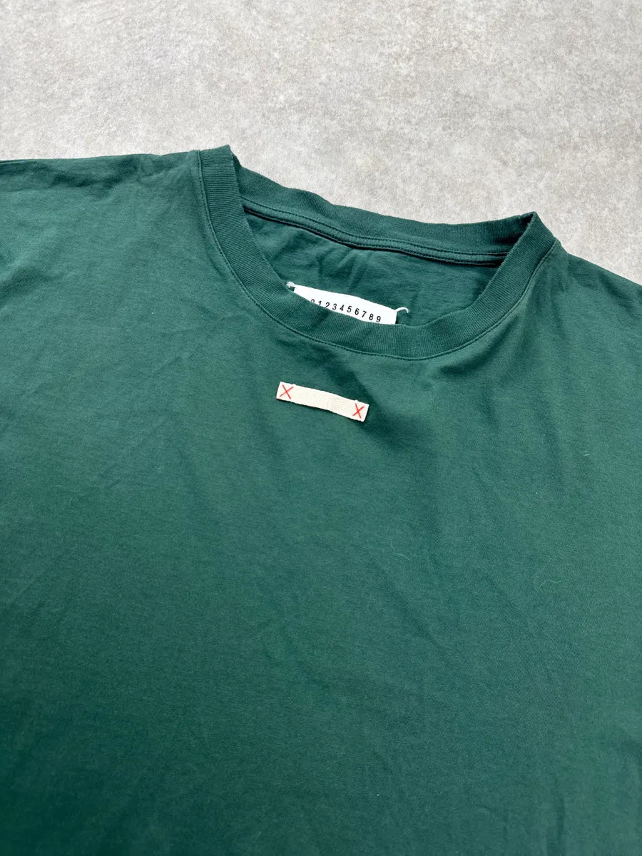 AW2021 Maison Margiela Green Minimalist Front Tab T-Shirt ETQjvcdM 4