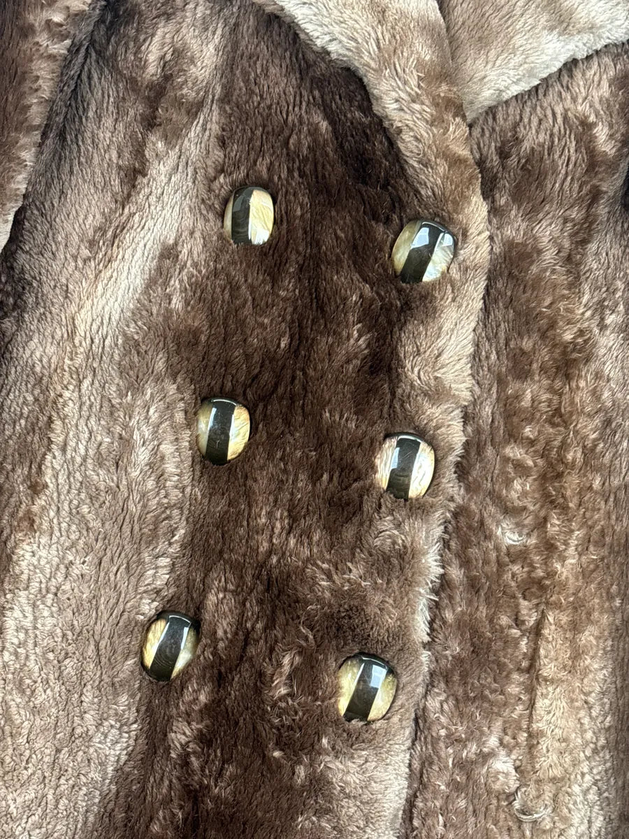 2000s Prada Brown Nutria Fur Double-Breasted Coat ExekqqYq 6
