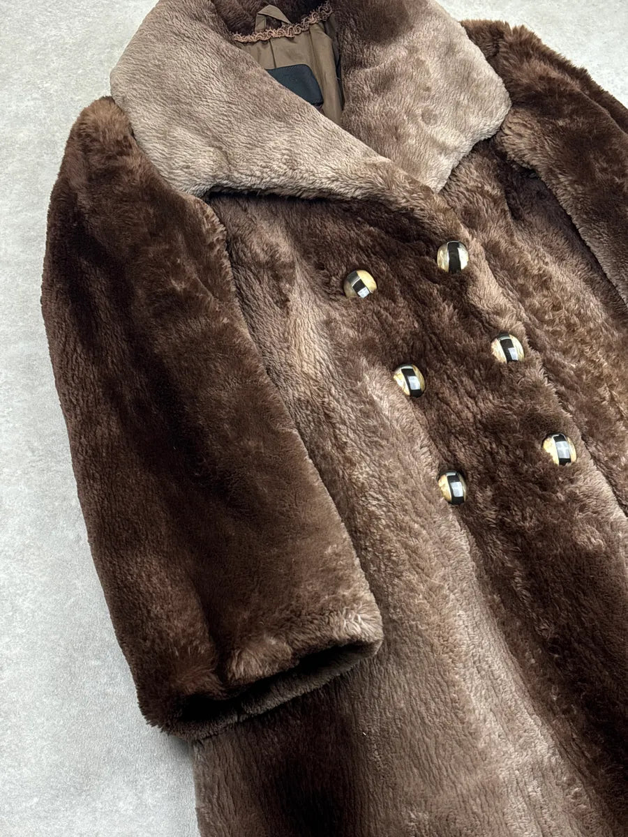 2000s Prada Brown Nutria Fur Double-Breasted Coat ExekqqYq 3