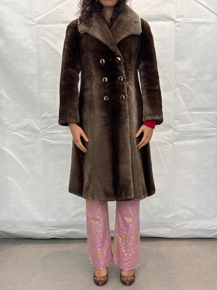 2000s Prada Brown Nutria Fur Double-Breasted Coat ExekqqYq 1