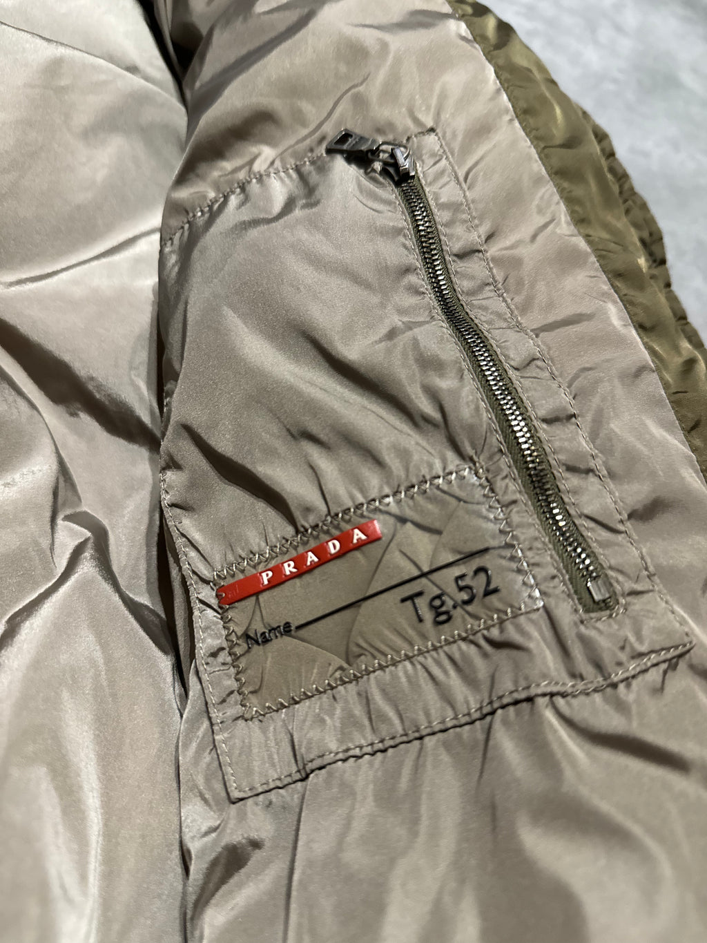 2000s Prada Linea Rossa Olive Puffer Padded Jacket (L) - 9