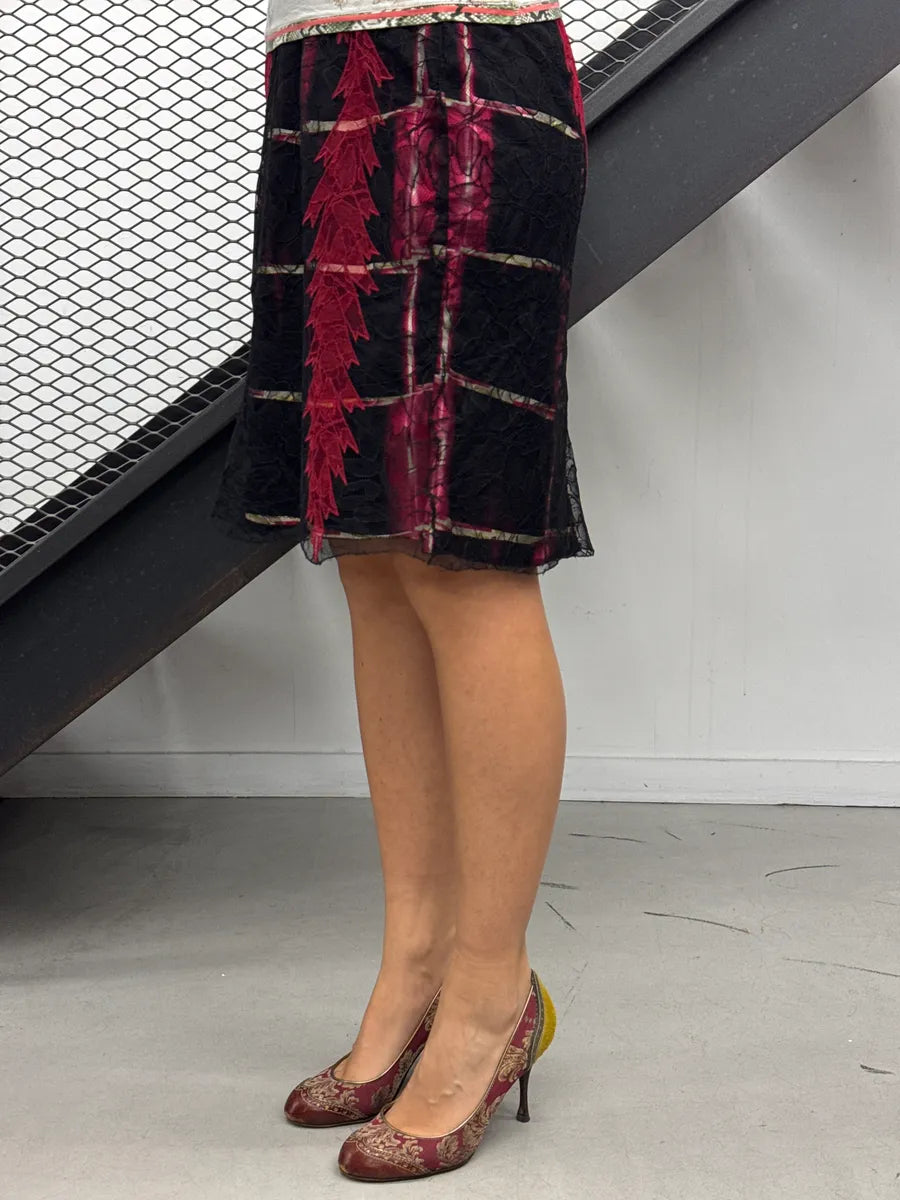 1990s Gianni Versace Black Lace Overlay Plaid Skirt FBjcrNjA 1