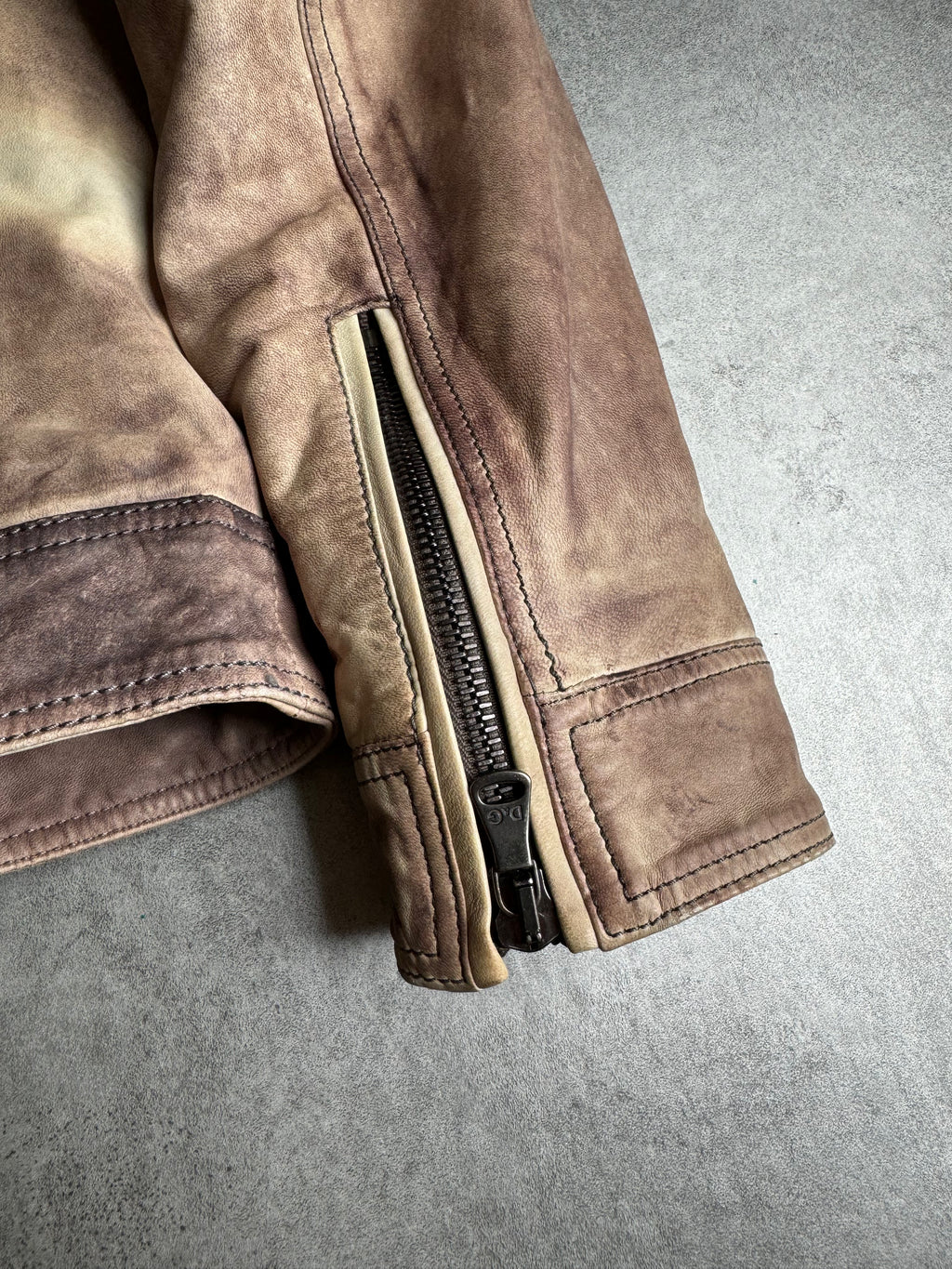 AW1996 Dolce & Gabbana Eroded Stone Leather Jacket  (L) - 5