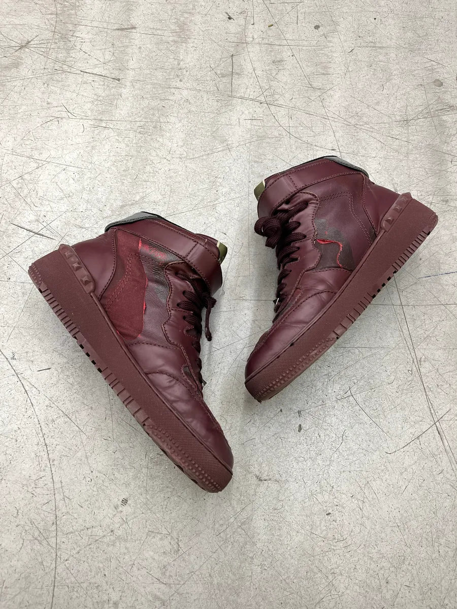 Valentino Camo Rockstud Burgundy High Leather Sneakers FPVYkCum 2