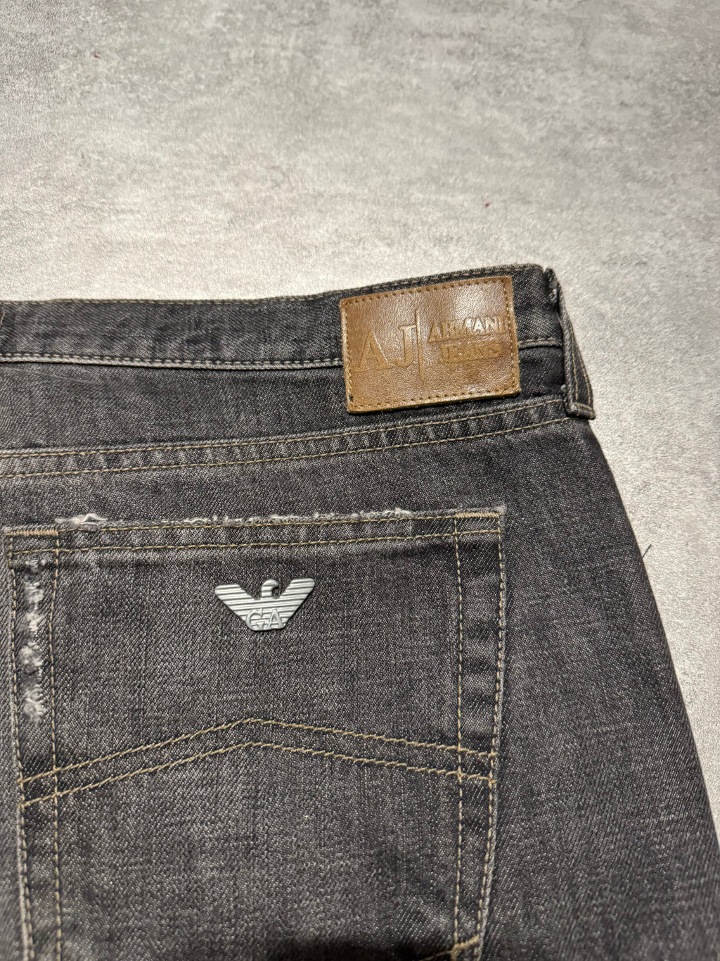 2000s Armani Grey Large Cozy Denim Jeans (L) - 3