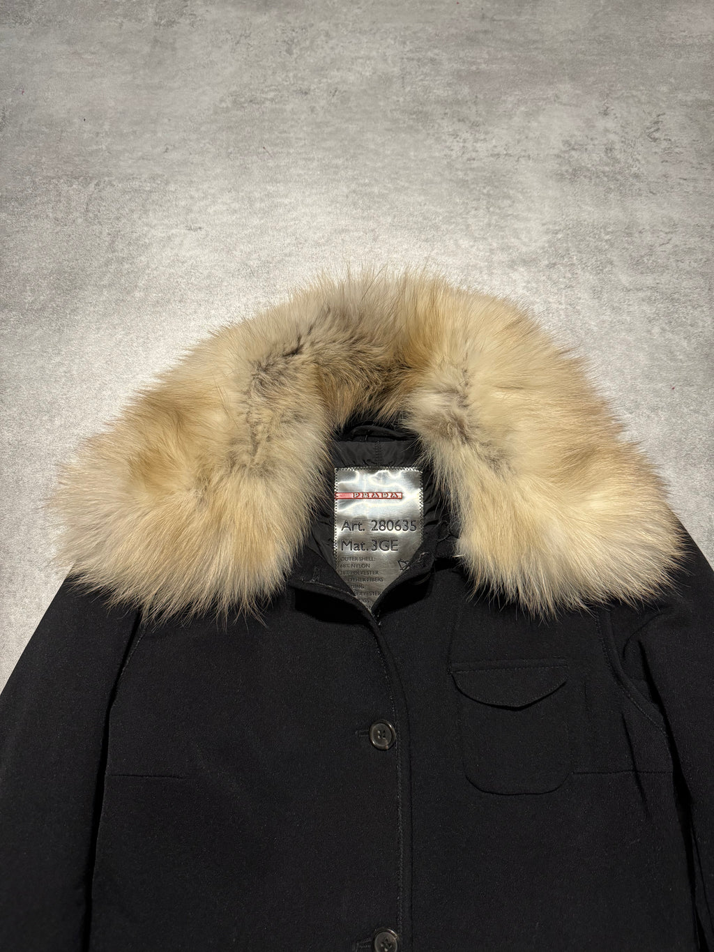 2000s Prada Cozy Elegant Fur Collar Jacket   (XS) - 10