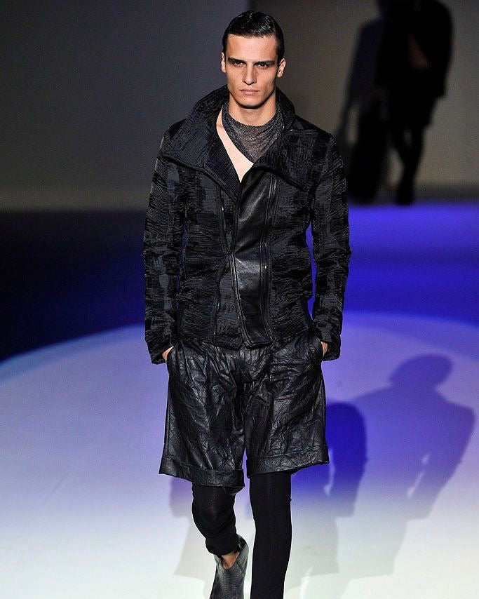 SS2011 Emporio Armani Plissé 混合 2 拉链皮夹克 (M/L)