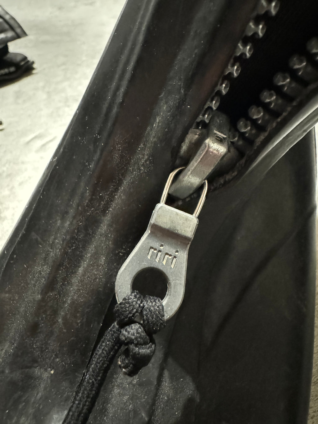 1980s Combat Waterproof Protection Front Zip Shoes Covers Black Boots (45) - 6