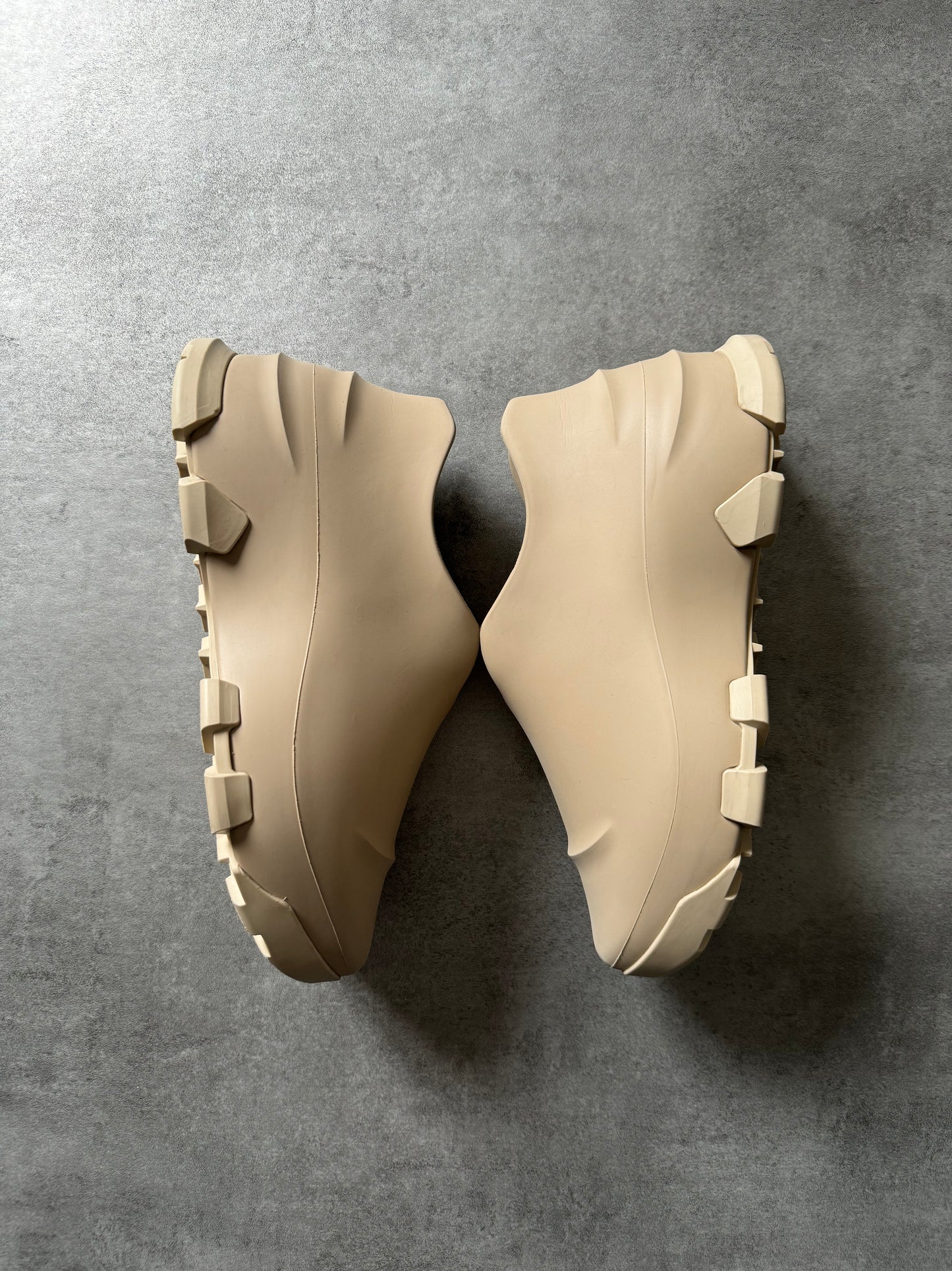 Givenchy Monumental Mallow Beige Shoes (41) - 7