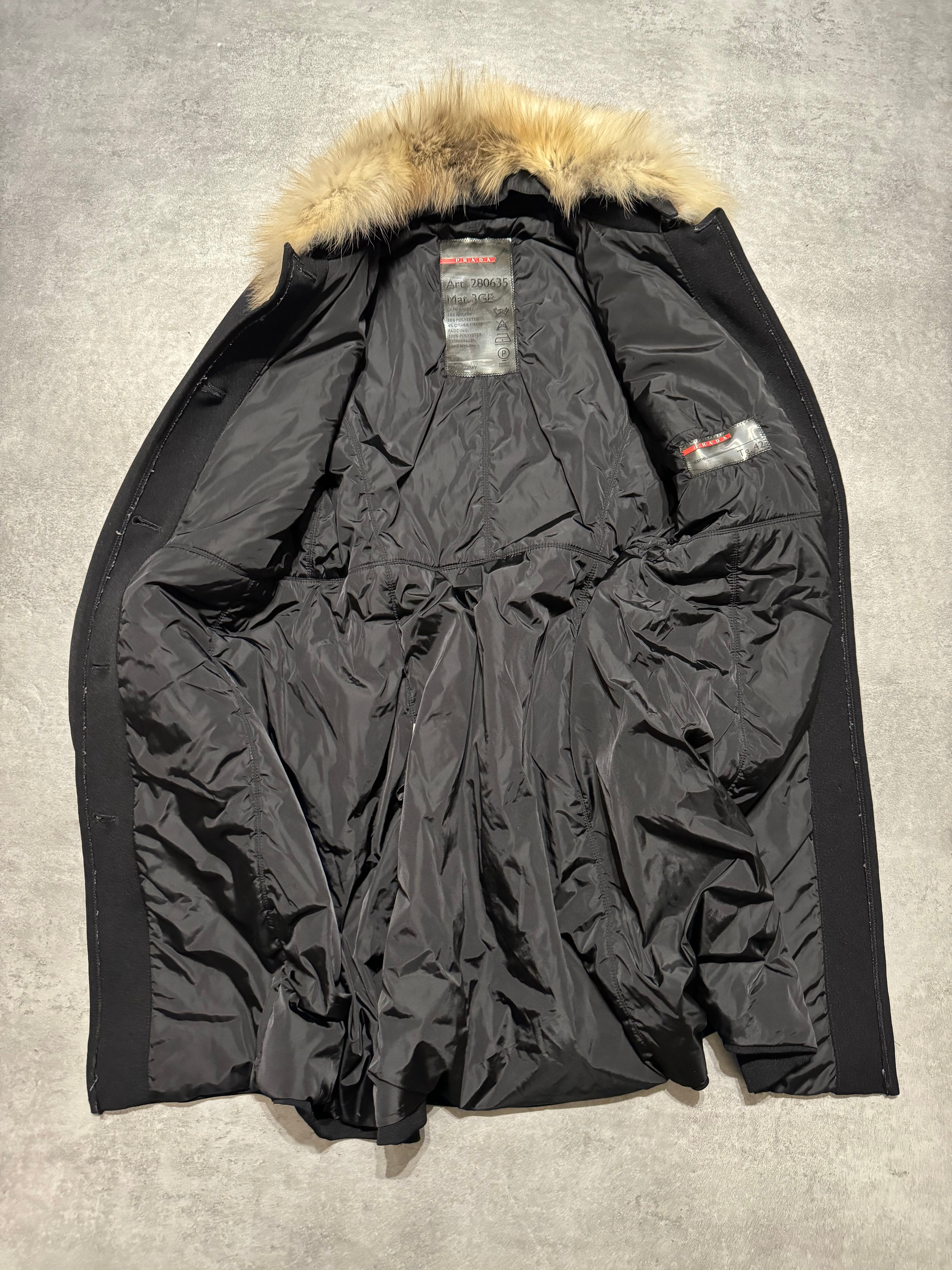 2000s Prada Cozy Elegant Fur Collar Jacket   (XS) - 3