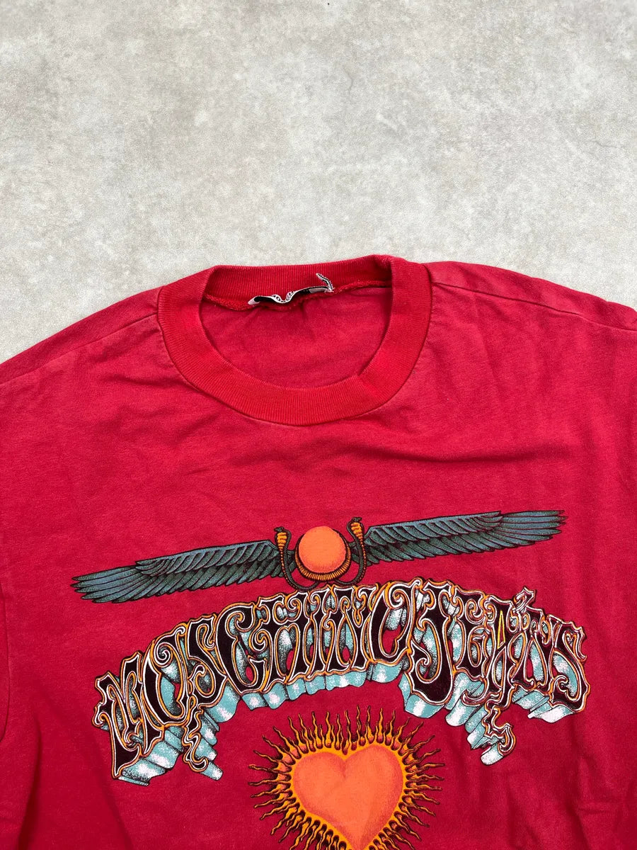 2000s Moschino Jeans Red Heart Winged Sun Logo T-Shirt GsXraUfg 5