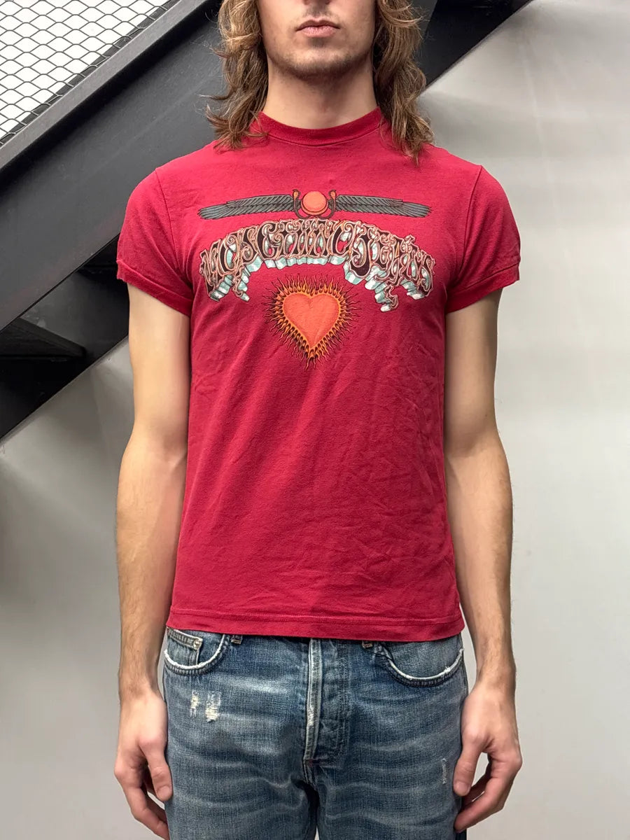 2000s Moschino Jeans Red Heart Winged Sun Logo T-Shirt GsXraUfg 1