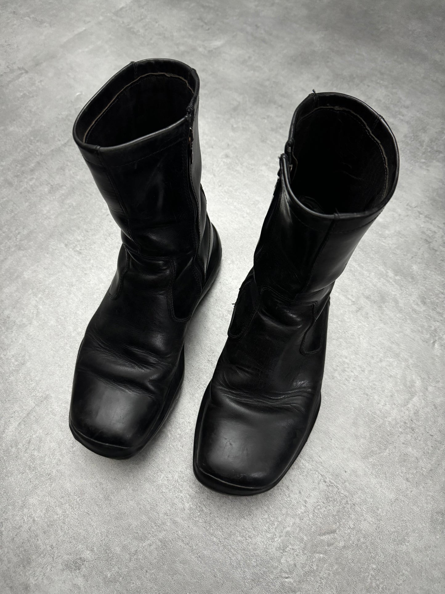 FW1999 Prada Ankle Vibram Black Leather Boots (42) - 5