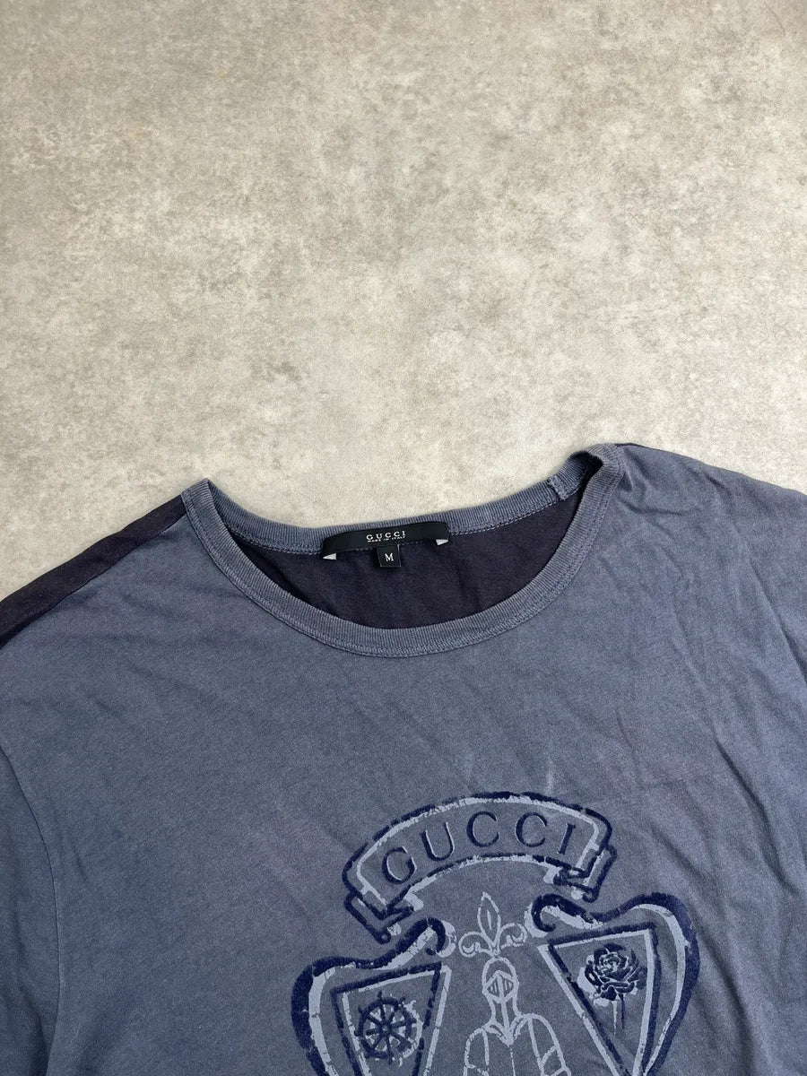 2010s Gucci Slate Blue Crest Graphic Two-Tone T-Shirt HRFaqVkm 6