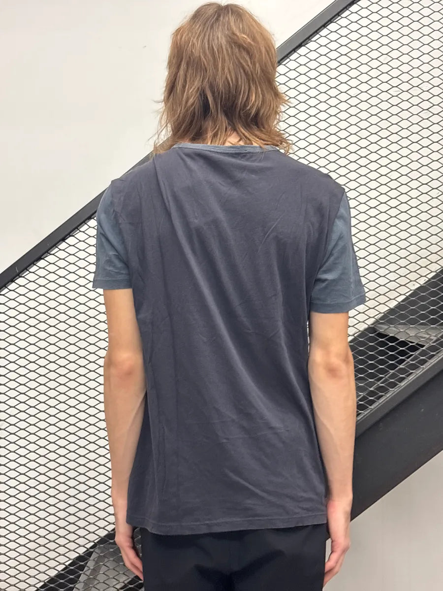 2010s Gucci Slate Blue Crest Graphic Two-Tone T-Shirt HRFaqVkm 2