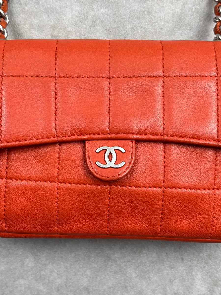 SS2004 Chanel Orange Leather Quilted Chain Flap Crossbody Bag HSWkBLaI 8