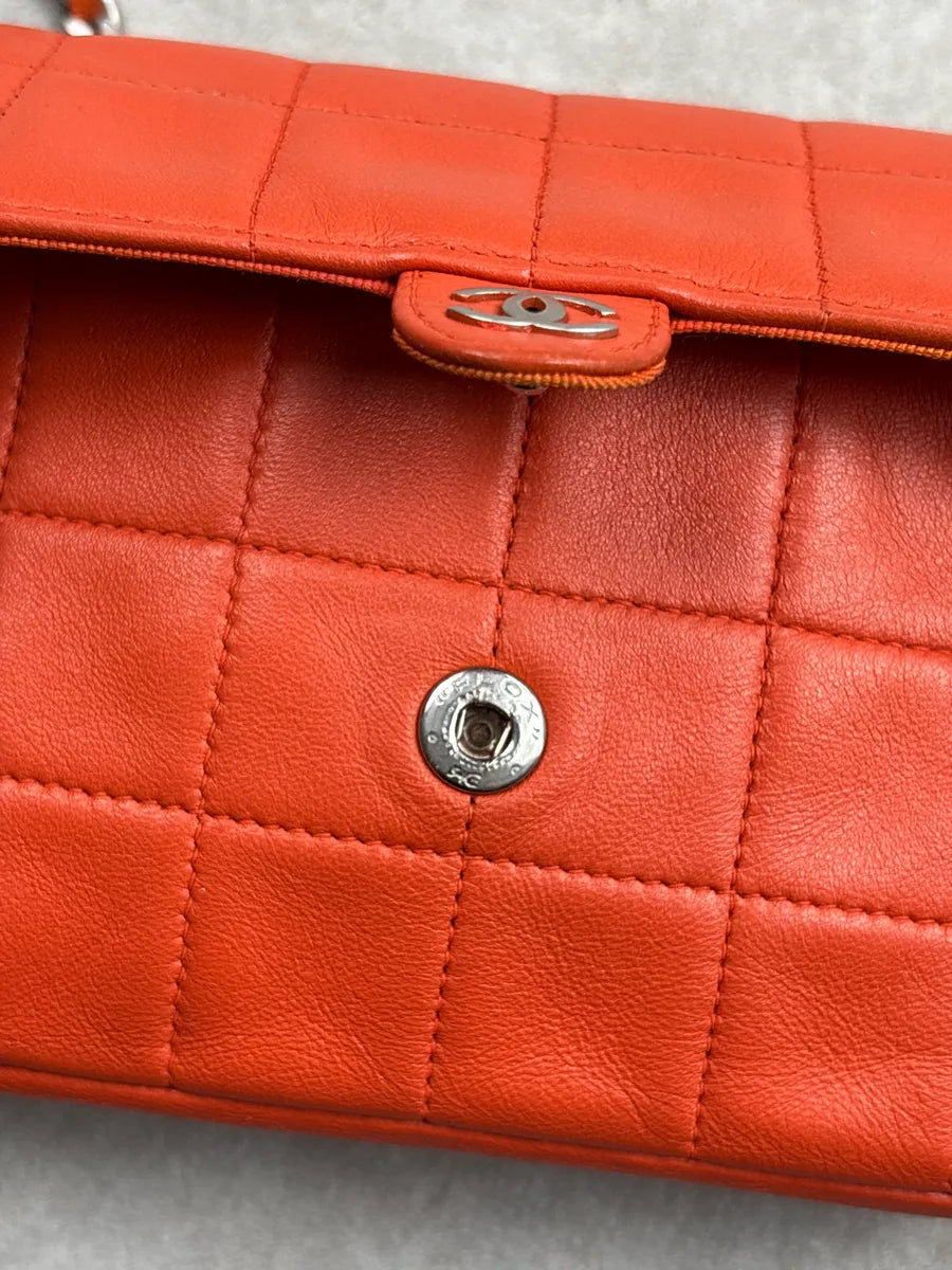 SS2004 Chanel Orange Leather Quilted Chain Flap Crossbody Bag HSWkBLaI 11