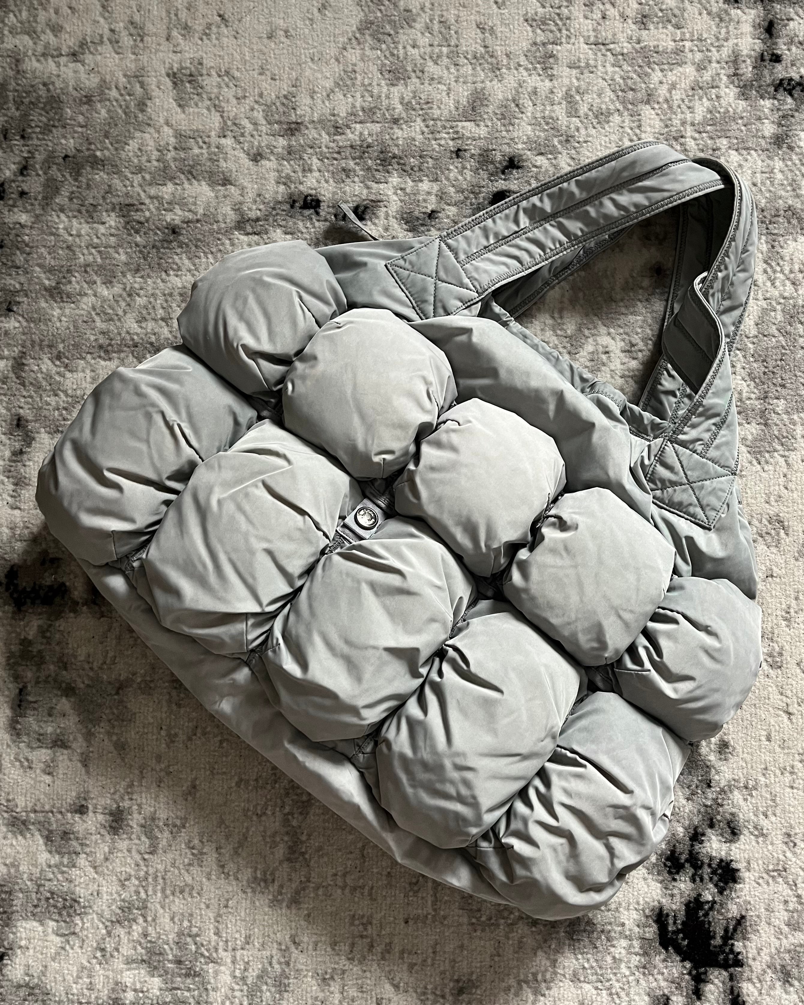 マリテ + フランソワ ジルボー ポカチュウ カーゴ パファー バッグ