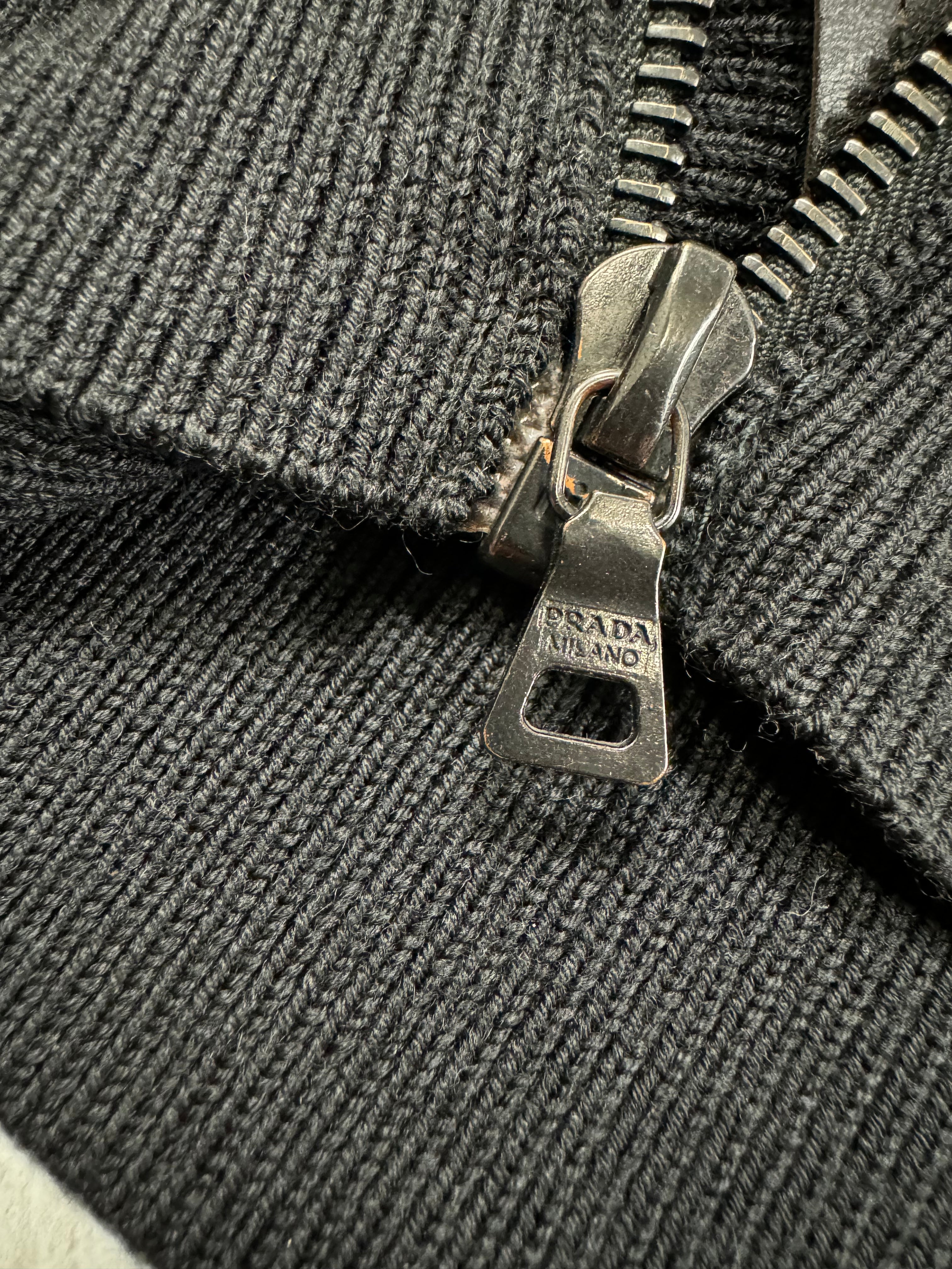 FW2000 Prada Navy Wool & Black Pony Hair Leather Zip-Up Sweater (M)