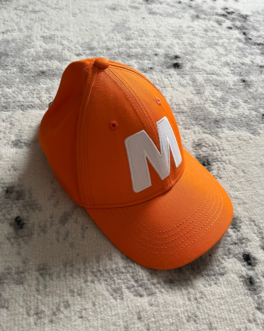 Marni 活力标志性橙色卡车司机帽