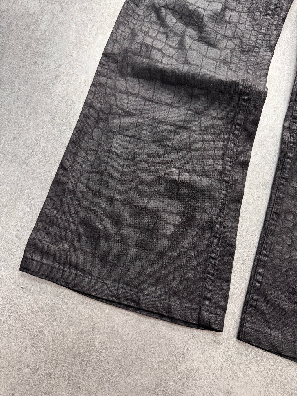 2000s Roberto Cavalli Crocodile Skin Effect Obscur Black Pants