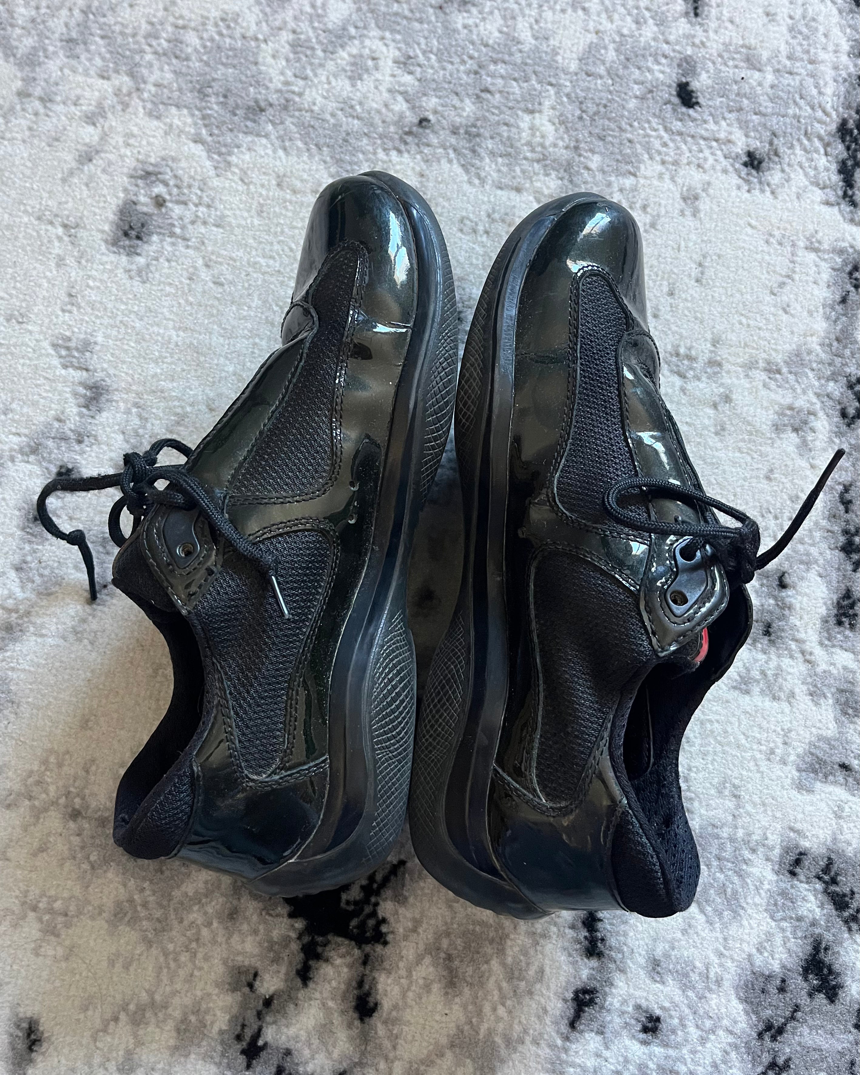 プラダ アメリカズ カップ サテン ブラック (40eu/7us)