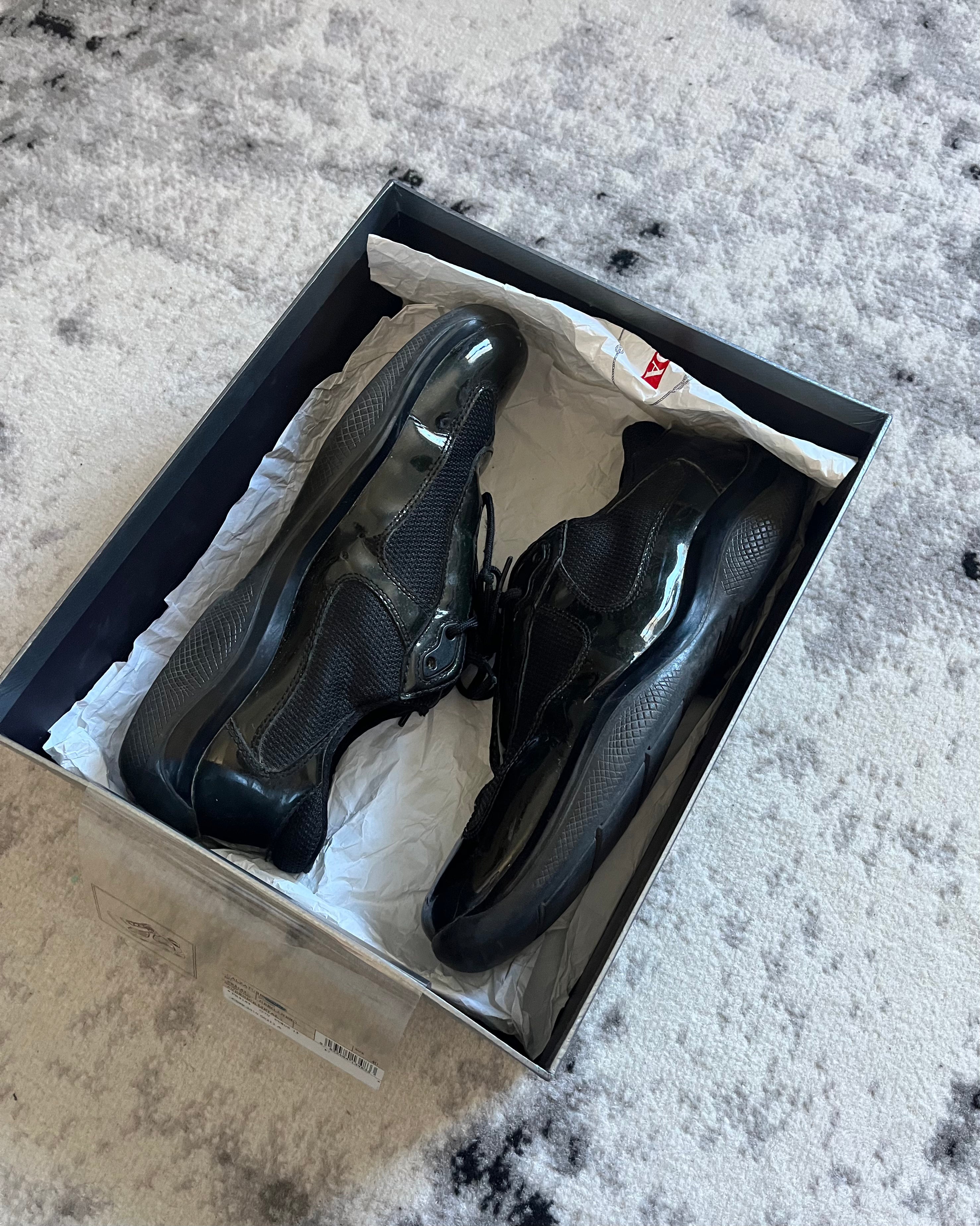 プラダ アメリカズ カップ サテン ブラック (40eu/7us)