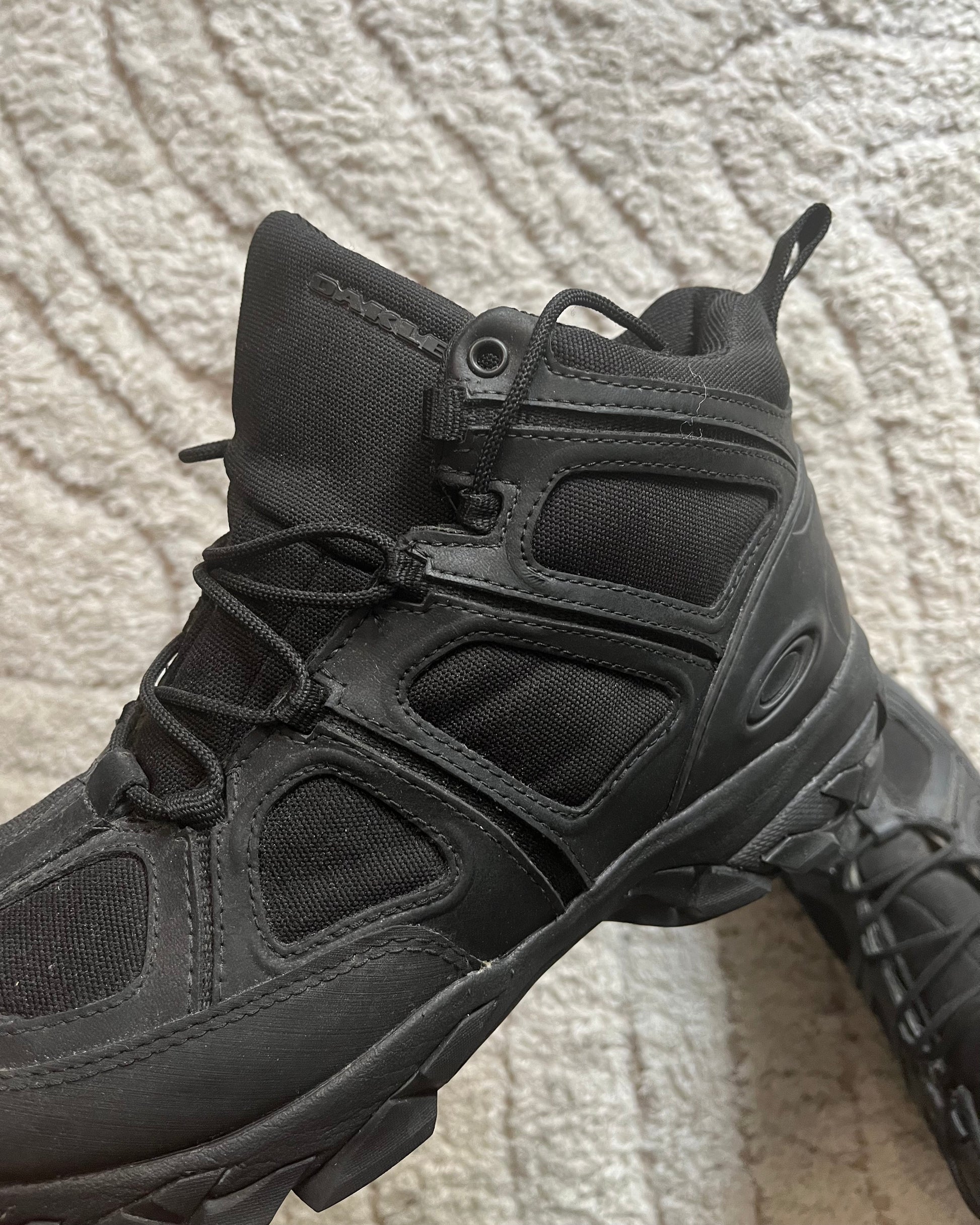 Oakley black online combat boots