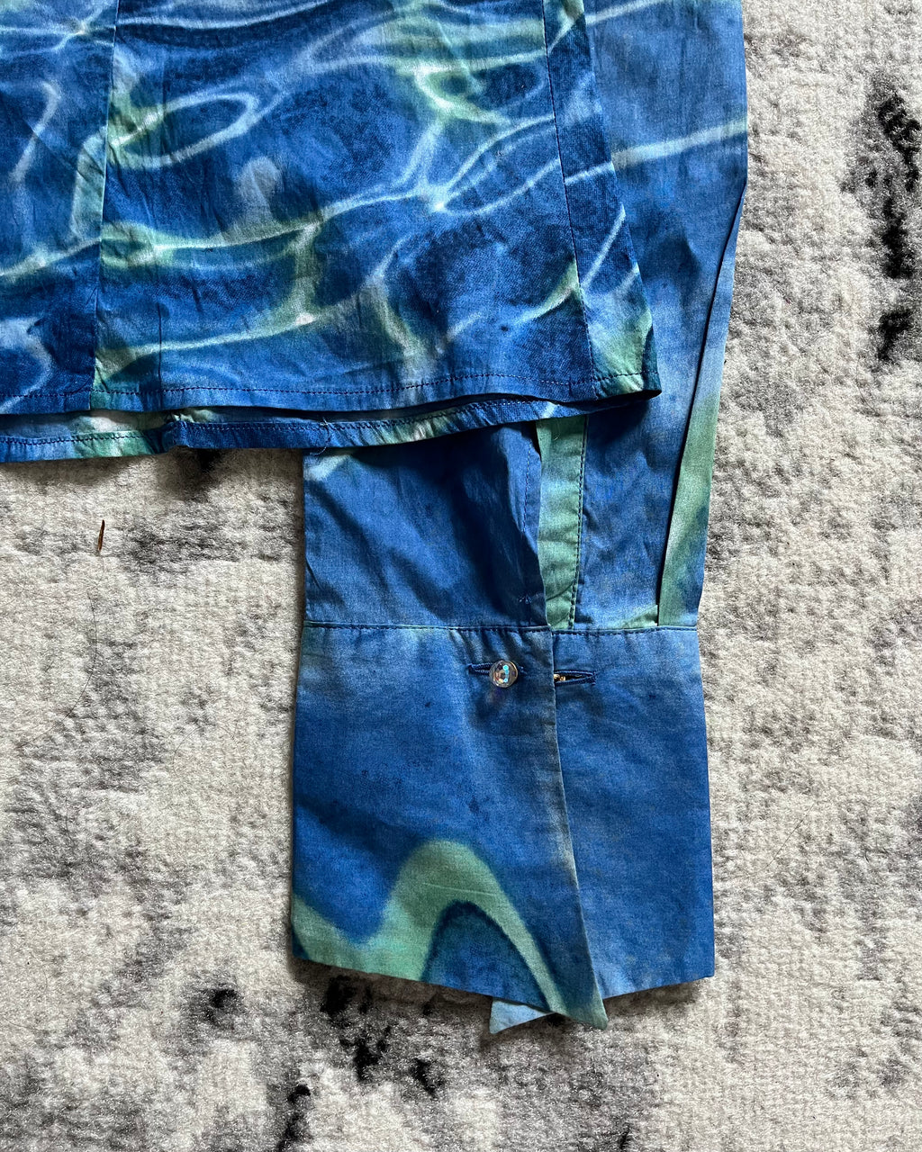 SS01 ジャストカヴァリ ブルーオーシャンウェーブシャツ(XS/S)