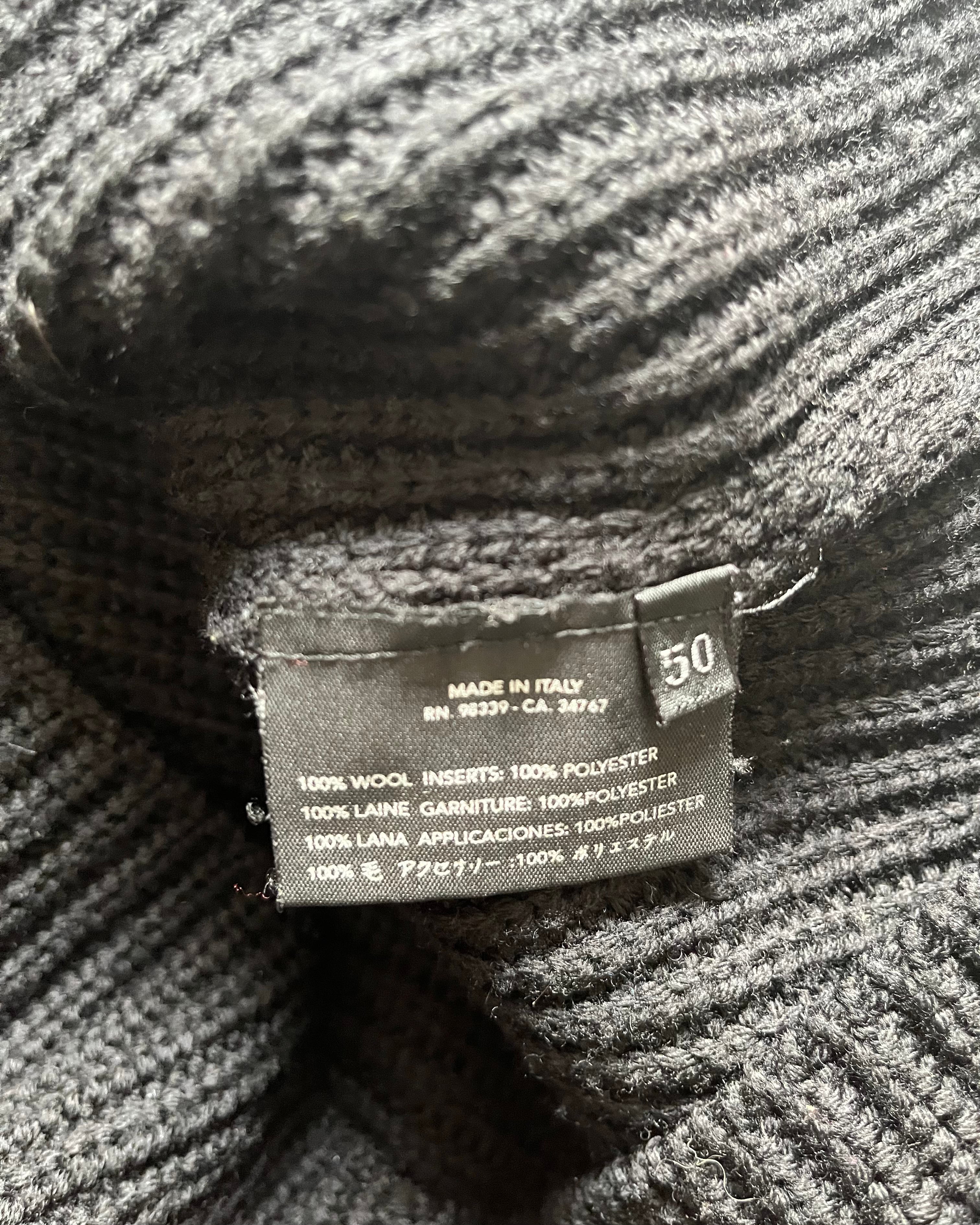 90 年代 Prada 高领羊毛纽扣上衣（L） 