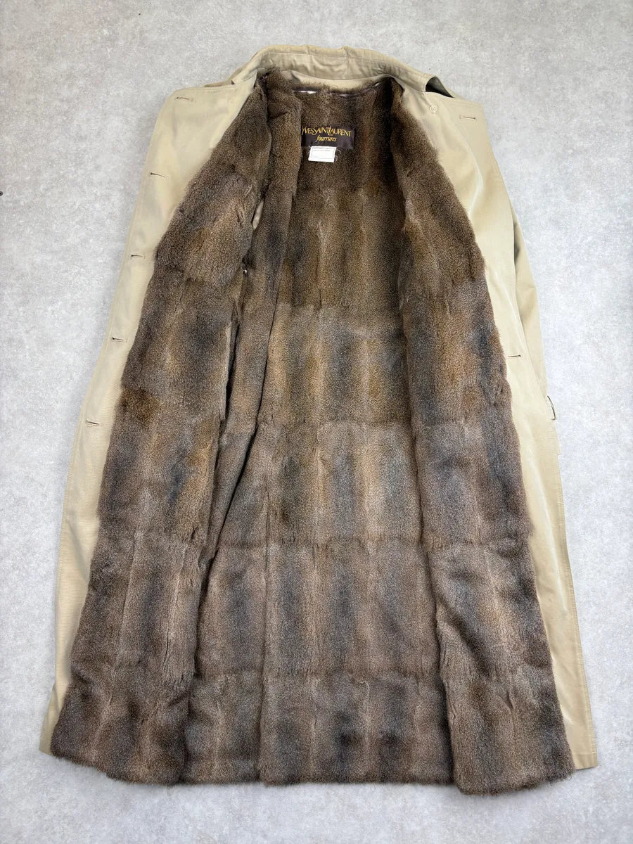 1970s Yves Saint Laurent Beige Squirrel Fur-Lined Double-Breasted Trench Coat FudbhCrX 2