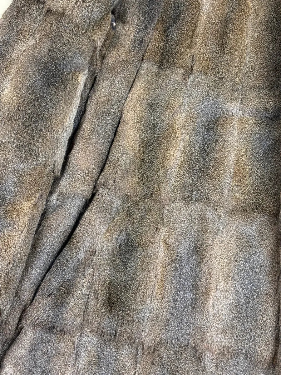 1970s Yves Saint Laurent Beige Squirrel Fur-Lined Double-Breasted Trench Coat FudbhCrX 7
